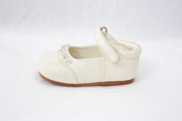 EXTENDED SALE Early Steps Girls Cream Patent Diamond Shoes