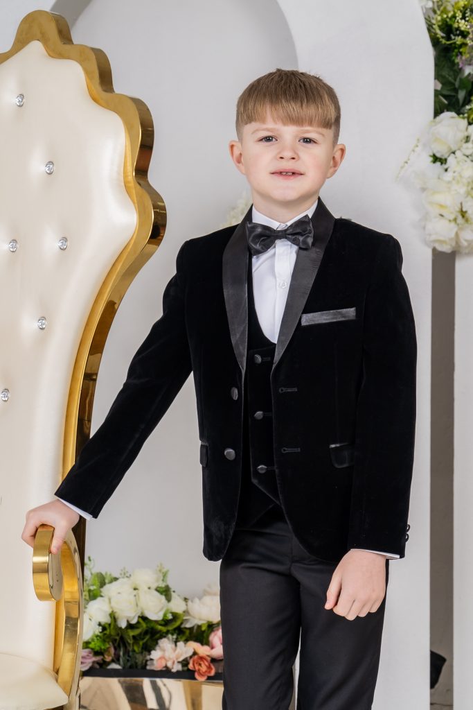 Boy's 5-Pieces Navy Velvet Tuxedo Set main image 1